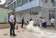 <b>中国人寿漳浦县支公司开展消防平安学问培训暨</b>